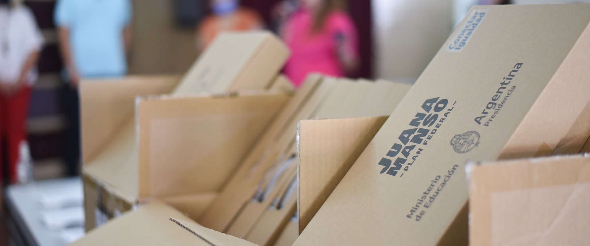 Vuelven las netbooks a las escuelas con la entrega de equipamiento del Plan Federal Juana Manso-Conectar Igualdad