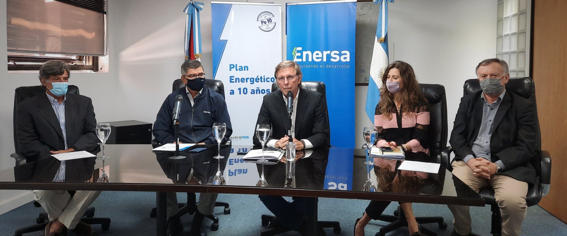 Bordet dispone nueva asistencia a sectores afectados por la pandemia