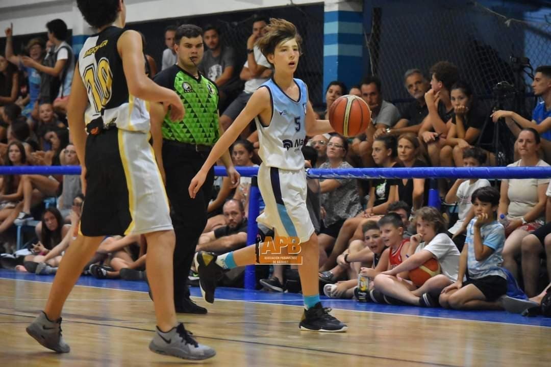 Rowing ganó en su casa y forzó un tercer juego en la Final de la Copa de Oro U13.