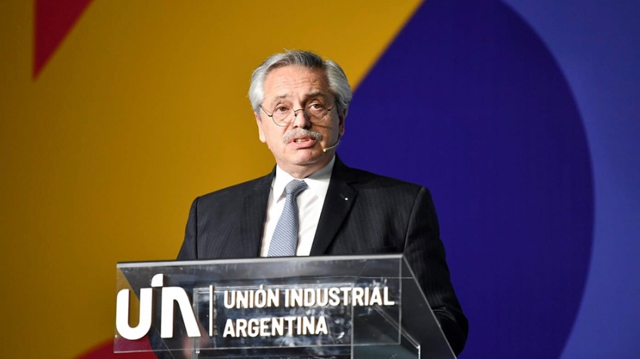 Fernández dijo que será «inflexible» en el cuidado de los precios y negociará con «pulso firme» ante el FMI