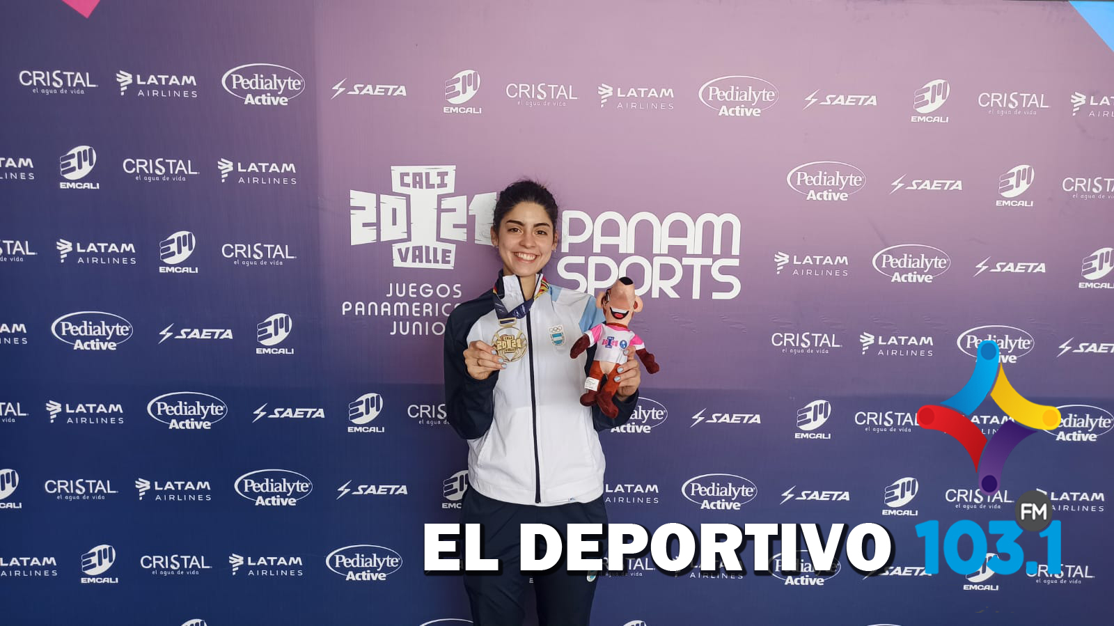 Candela Espinoza oro en Esgrima Candela Espinoza oro en Esgrima
