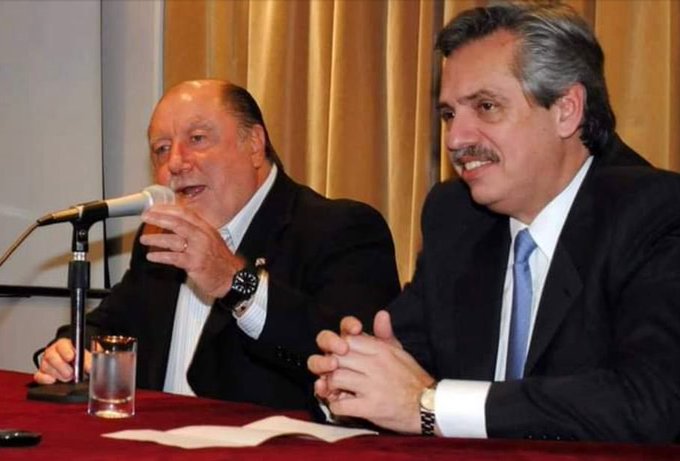 Alberto Fernández y Cristina Kirchner también despidieron a Busti Alberto Fernández y Cristina Kirchner también despidieron a Busti