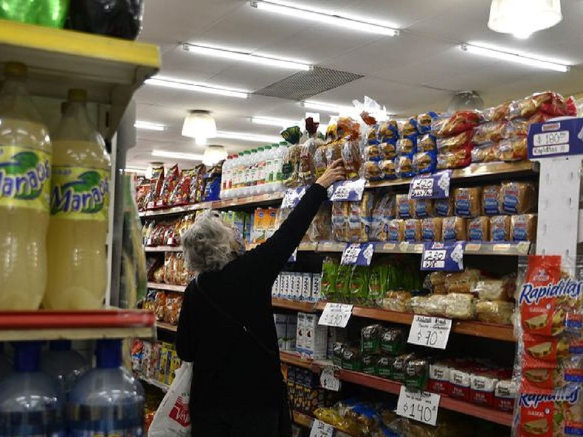 Durante noviembre una familia argentina necesitó casi .000 para no ser pobre