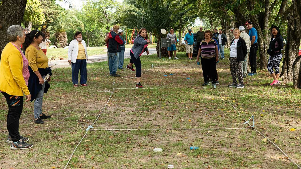 El Municipio inauguró la temporada de colonias para adultos en la Toma Vieja El Municipio inauguró la temporada de colonias para adultos en la Toma Vieja