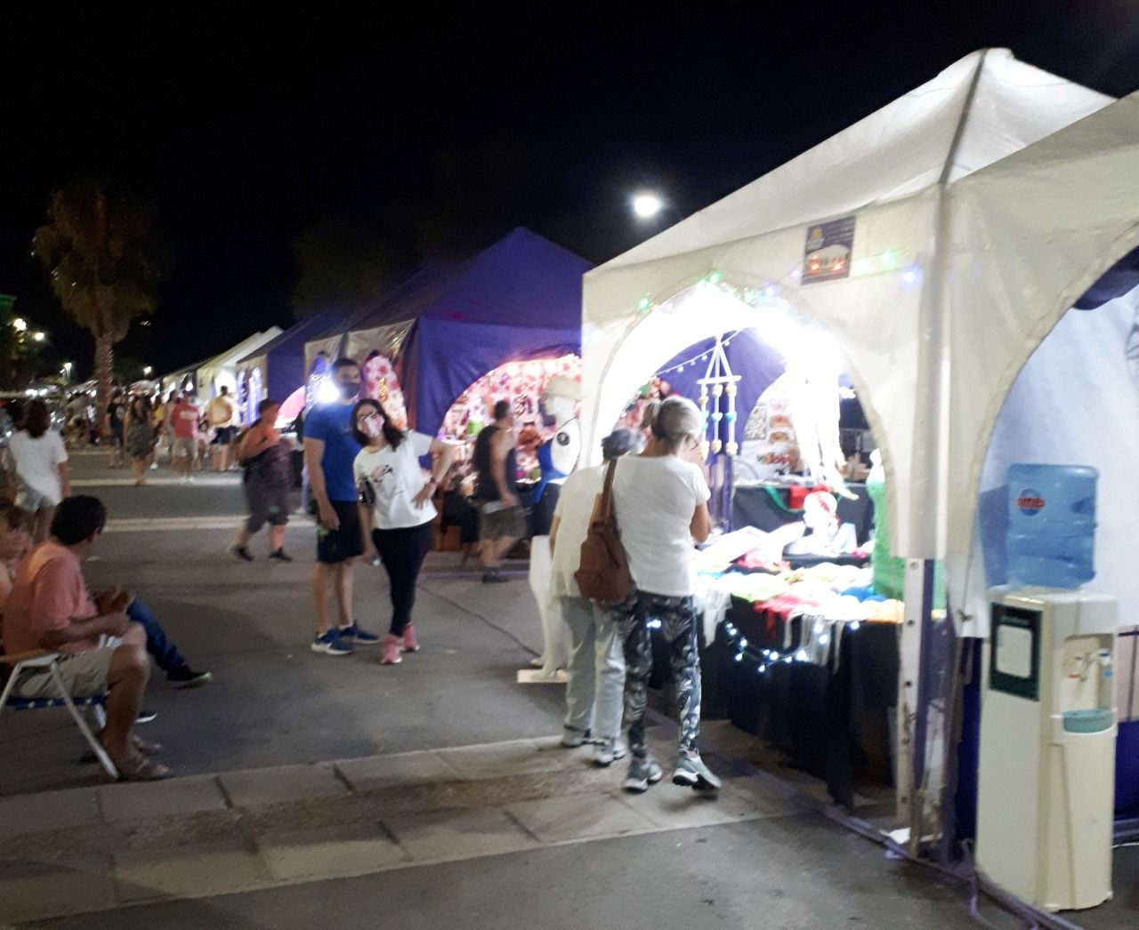 Se realiza La Noche del Emprendedor con promociones y descuentos de hasta el 50% Se realiza La Noche del Emprendedor con promociones y descuentos de hasta el 50%