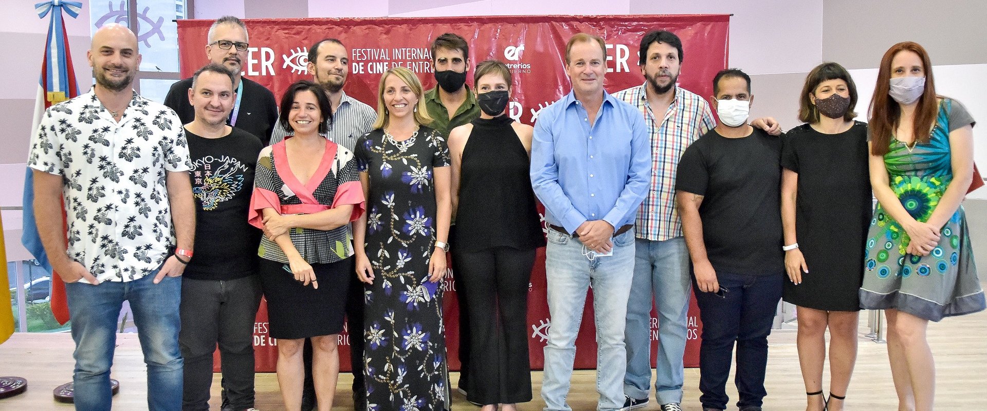 Bordet inauguró el tercer Festival de Cine Internacional de Entre Ríos Bordet inauguró el tercer Festival de Cine Internacional de Entre Ríos