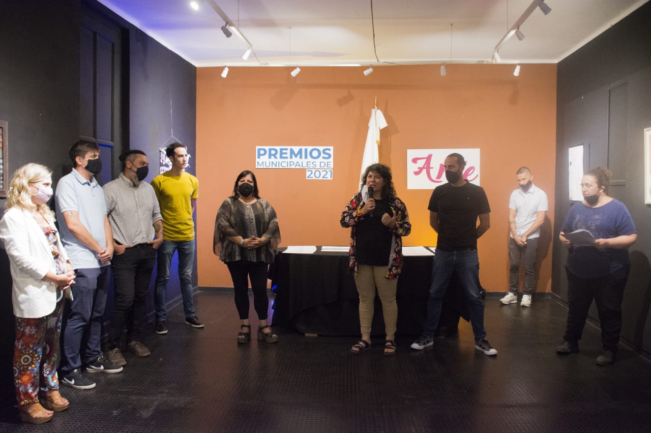 Entregaron los Premios Municipales de Artes 2021