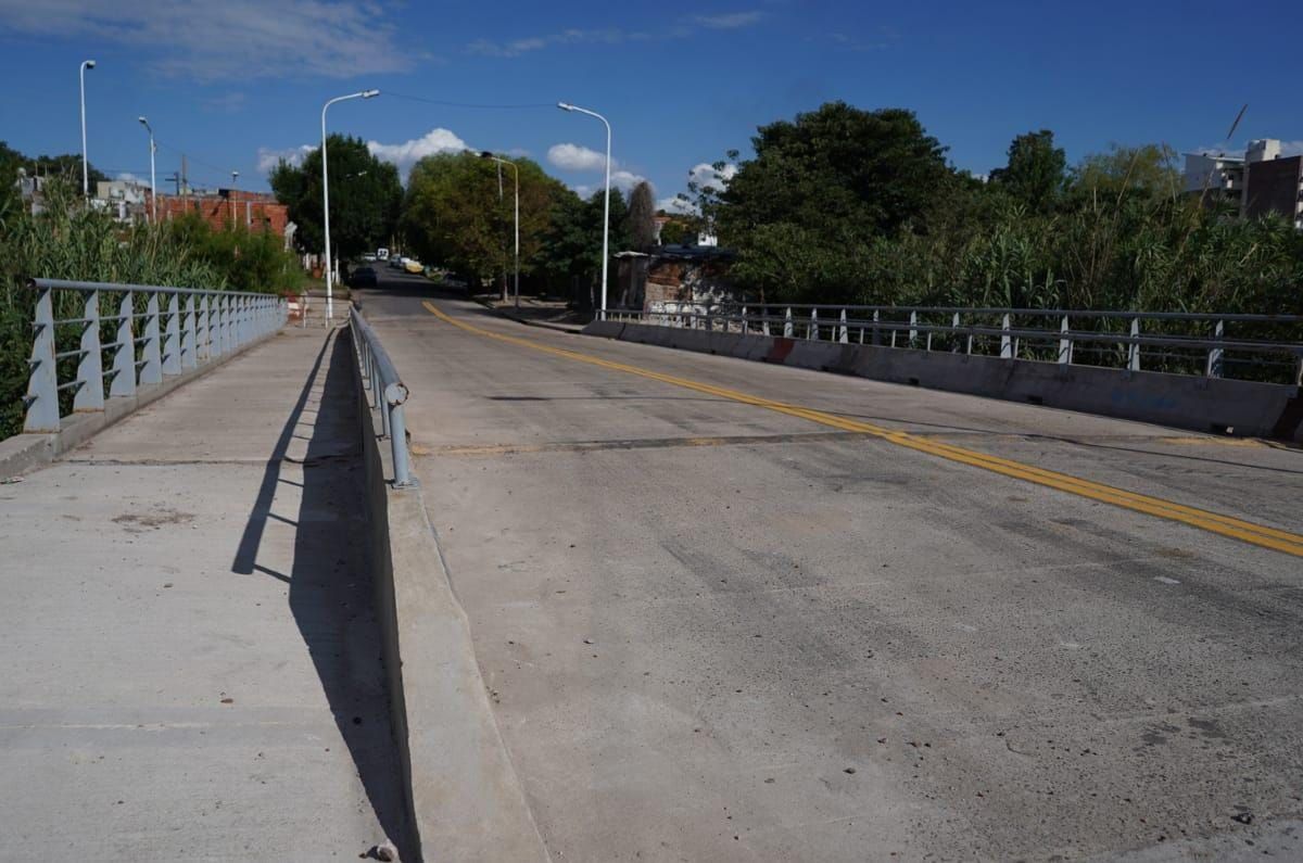 El municipio habilitó la circulación en el puente de calle Moreno El municipio habilitó la circulación en el puente de calle Moreno