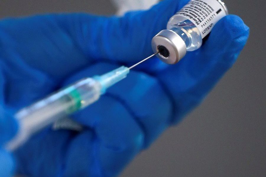 La tercera dosis de refuerzo se aplicará al cuarto mes de haber recibido la segunda