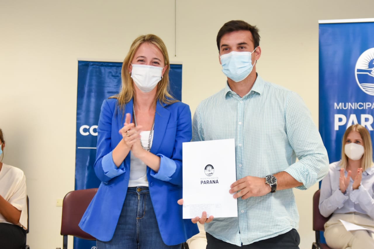 La Municipalidad de Paraná entregó nuevos créditos a emprendedores La Municipalidad de Paraná entregó nuevos créditos a emprendedores
