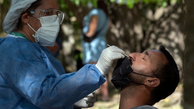 En Argentina se reportaron 102.458 nuevos contagios y 1En Argentina se reportaron 102.458 nuevos contagios