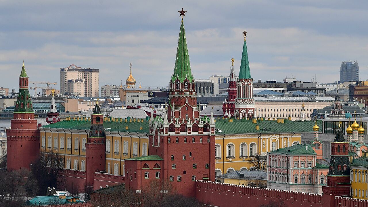 El Kremlin: la solución en Donbás exige diálogo directo entre Kiev y las repúblicas - 13.12.2021, Sputnik Mundo