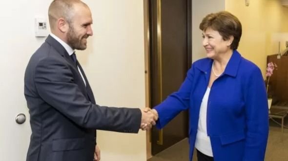 El Gobierno espera firmar el acuerdo la semana próxima con el FMI El Gobierno espera firmar el acuerdo la semana próxima con el FMI