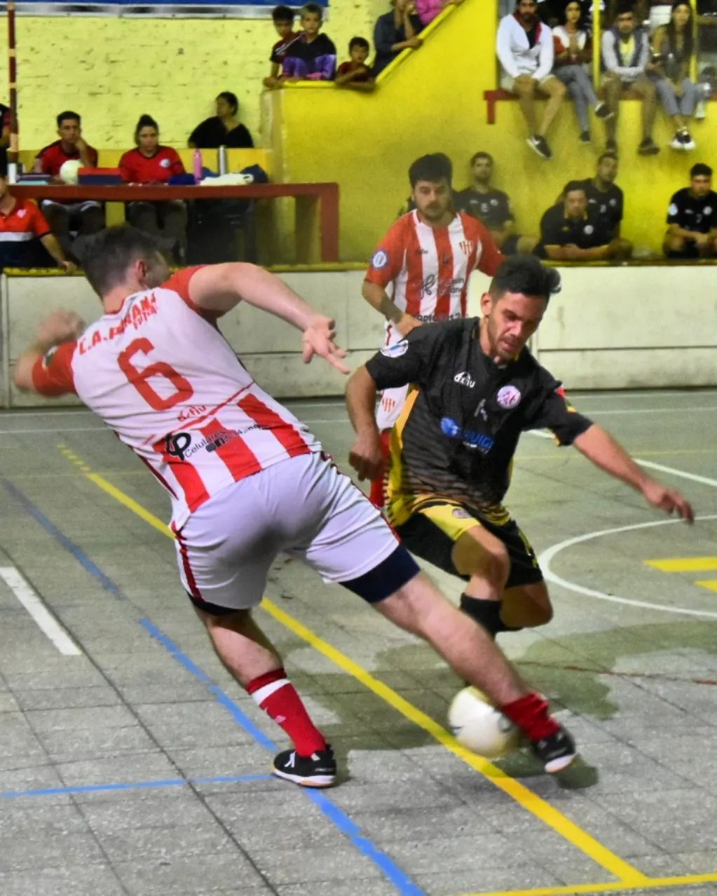 Aatra en la final de la segunda