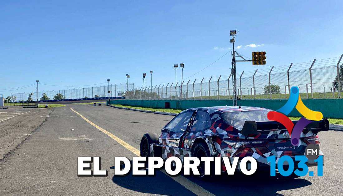 Rossi prueba por primera vez el Camry de TC Rossi prueba por primera vez el Camry de TC
