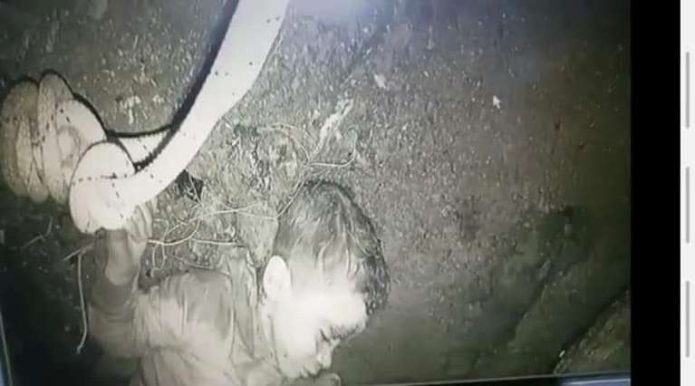 El desesperado rescate de un niño de cinco años que cayó a un pozo de 32 metros El desesperado rescate de un niño de cinco años que cayó a un pozo de 32 metros