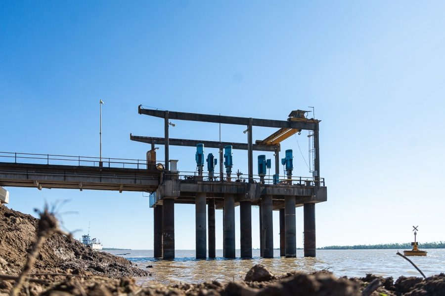 Reanudan la captación de agua cruda para la potabilización en la planta Echeverría