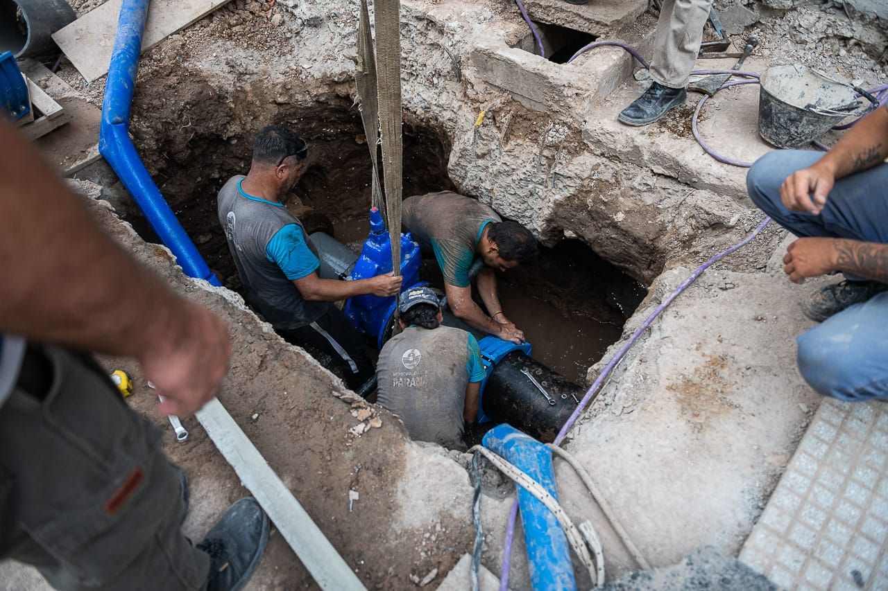 Finalizaron los trabajos para optimizar la red de agua en la zona centro Finalizaron los trabajos para optimizar la red de agua en la zona centro