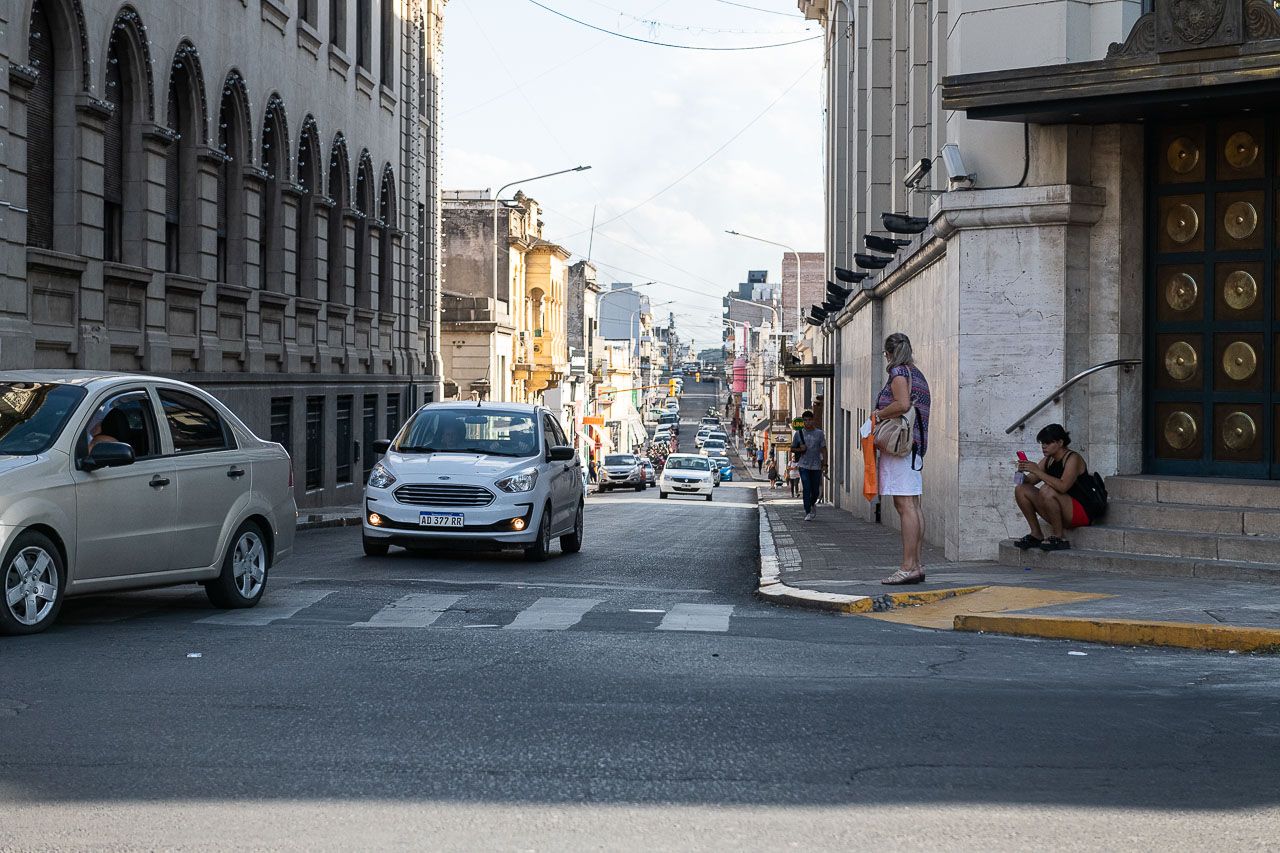 Por obras en la Peatonal, interrumpirán el tránsito en calle Monte Caseros