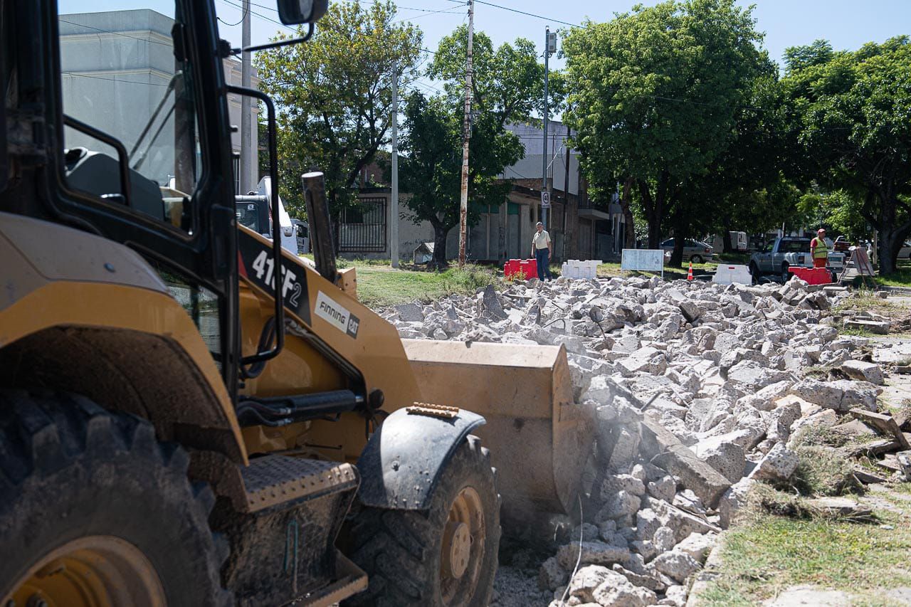 Reconstruyen la trama vial en el Puente Eva Perón