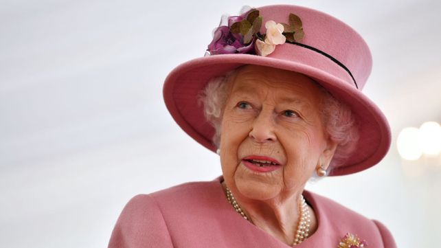 La reina Isabel II se contagió de covid-19