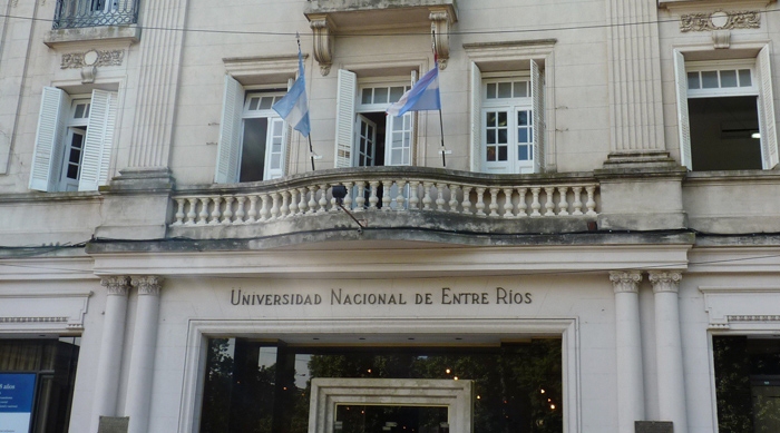 La UNER retoma actividades y convoca a vacunarse