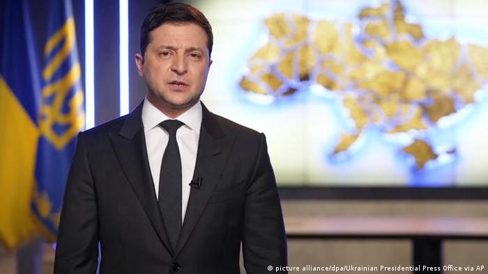 Zelenski, instó a Putin a negociar la paz: «Ha llegado el momento de una reunión, es hora de hablar»