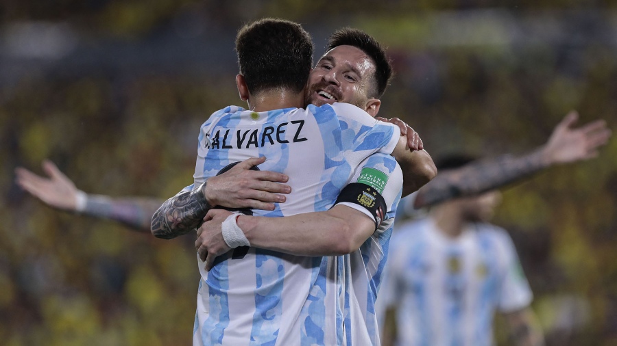 Argentina mantuvo el invicto histórico, pese al empate ante Ecuador
