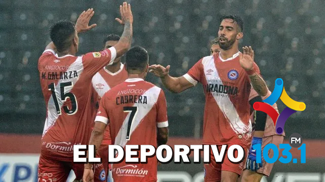 Argentinos pasó con un doblete de Ávalos