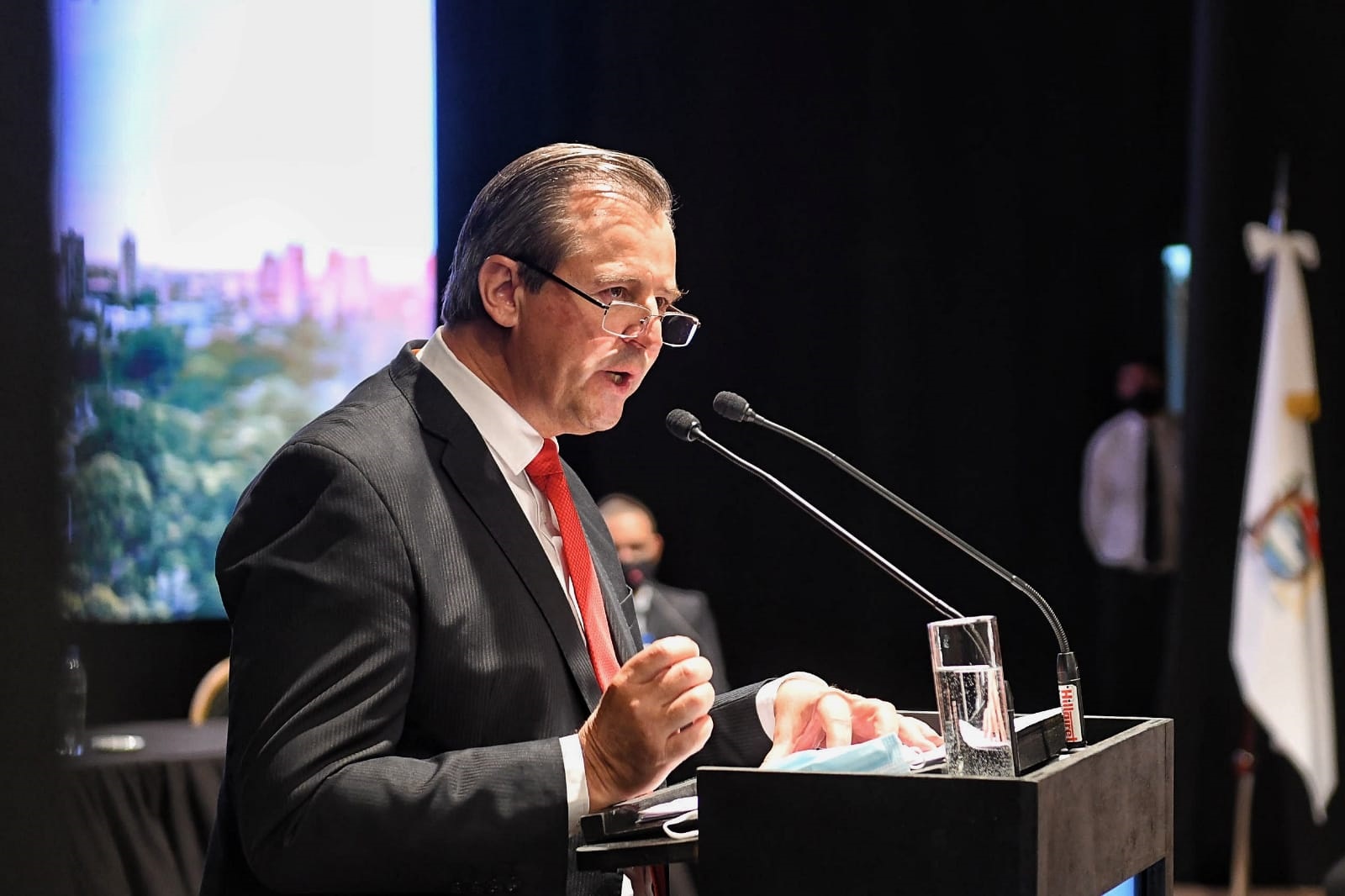 “Ordenamos el Municipio, pasamos del ahogo financiero a la realización de obras que mejoran la vida a los vecinos”