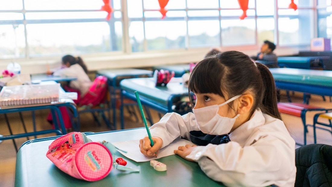 Barbijos en las escuelas: La decisión está en manos del Gobernador
