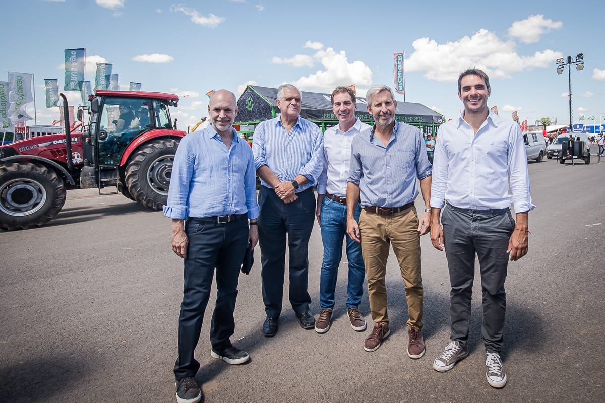 Larreta, Santilli, Frigerio y López Murphy consideran ser la alternativa de los que creen en la producción, el trabajo y la vida honrada Larreta, Santilli, Frigerio y López Murphy consideran ser la alternativa de los que creen en la producción, el trabajo y la vida honrada