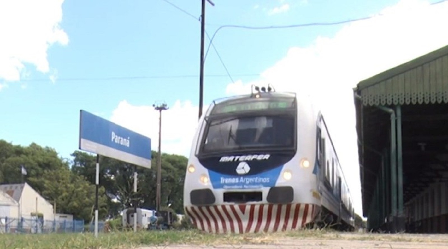 Vuelven a funcionar los trenes