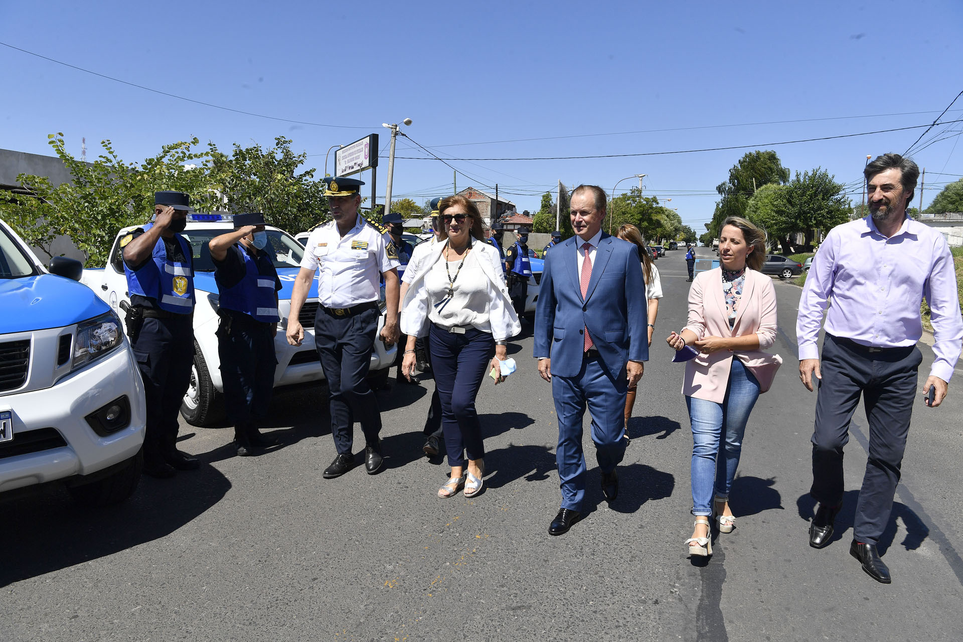 Bordet entregó 20 vehículos para patrulla e inauguró consultorios policiales