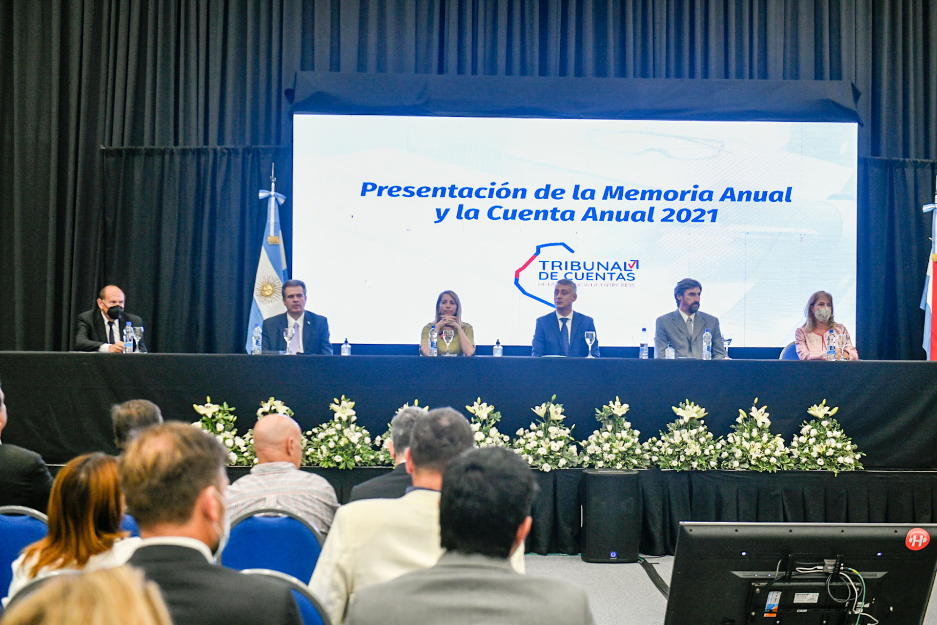 La Legislatura recibió la Memoria y Cuenta Anual Administrativa 2021 del Tribunal de Cuentas de Entre Ríos La Legislatura recibió la Memoria y Cuenta Anual Administrativa 2021 del Tribunal de Cuentas de Entre Ríos