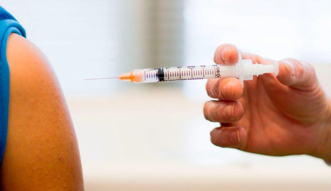 Salud avanza con la vacunación antigripal en toda la provincia