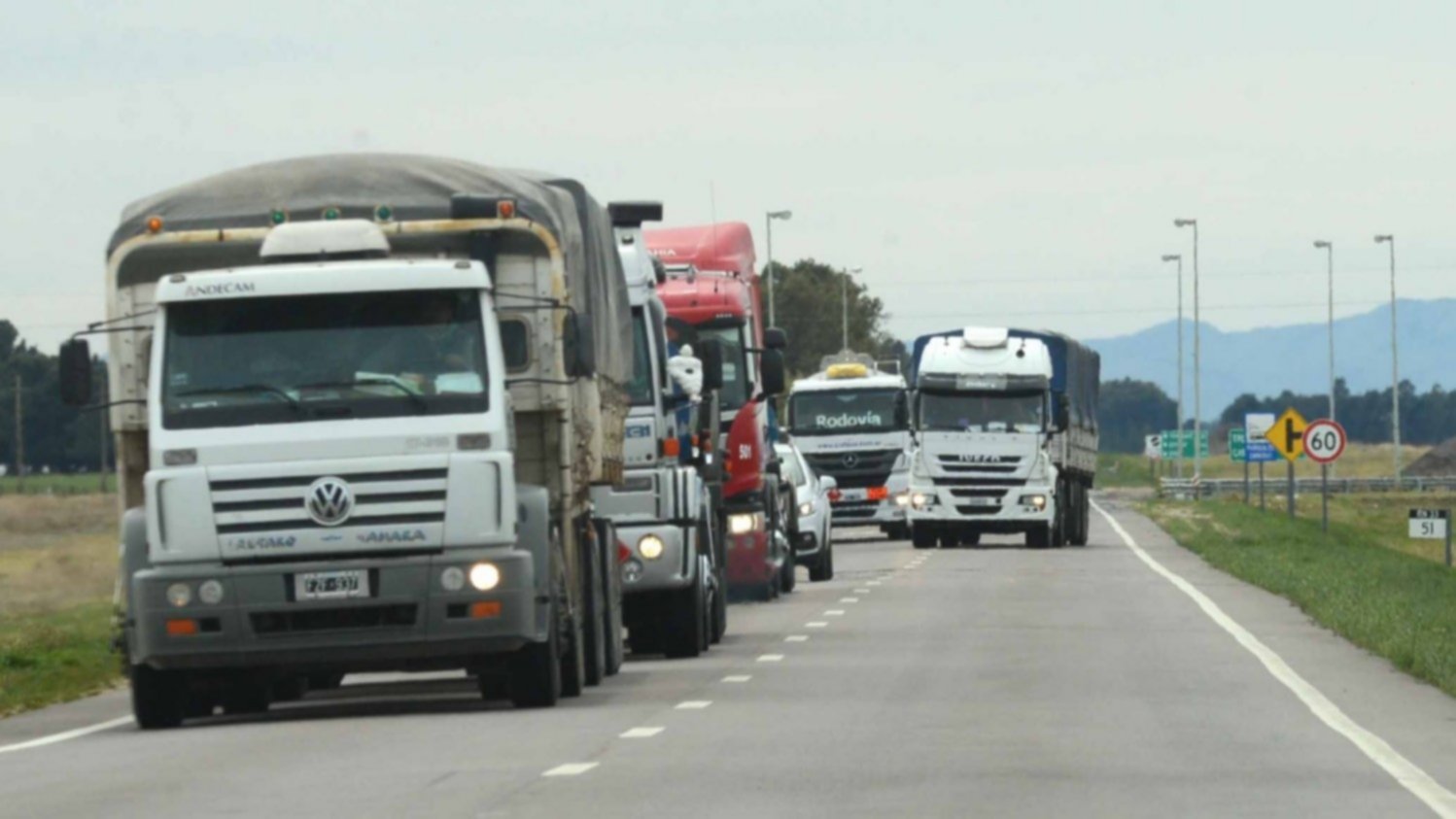 Transportistas y dadores de carga llegaron a un acuerdo con el Gobierno y se levantó el paro