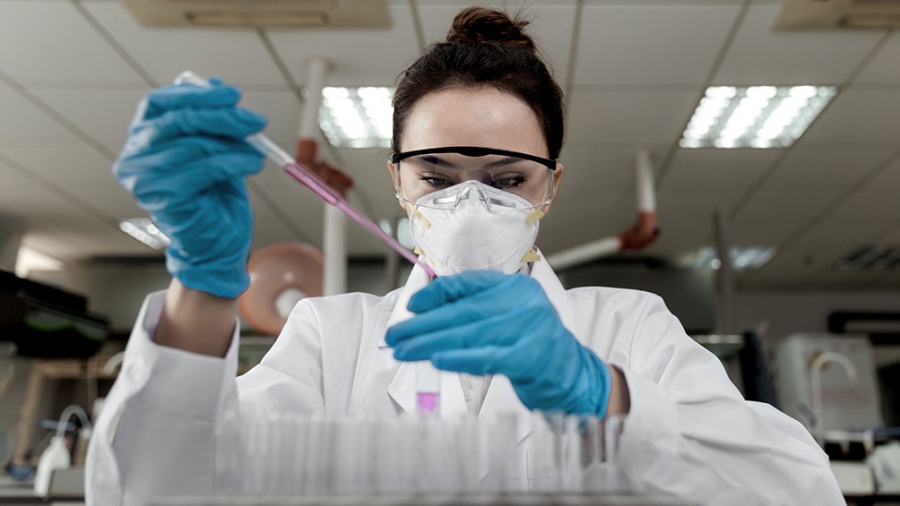 Haberse infectado antes de la primera dosis mejora la respuesta inmunitaria contra el coronavirus