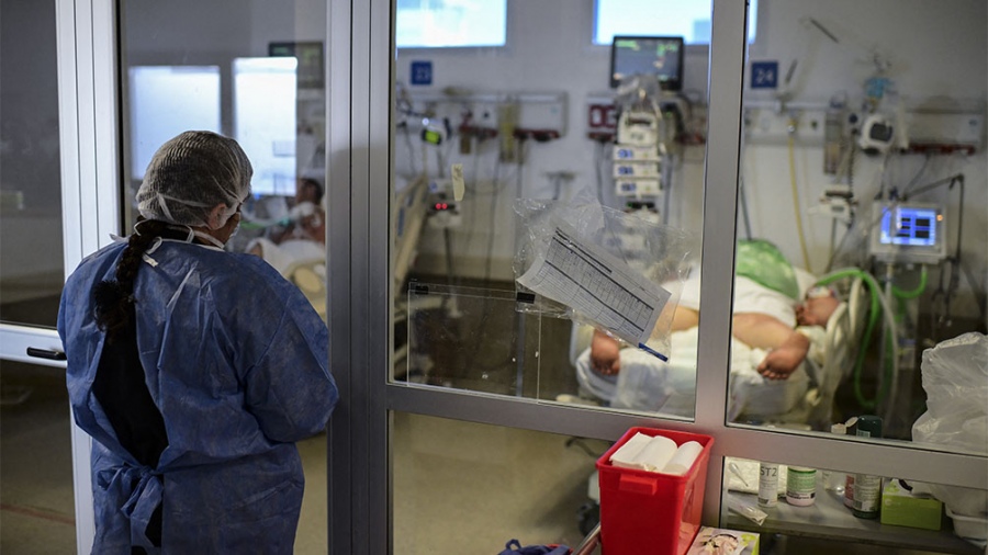 Gracias a las vacunas, la letalidad del coronavirus disminuyó de 3% a 0,3% en dos años Gracias a las vacunas, la letalidad del coronavirus disminuyó de 3% a 0,3% en dos años