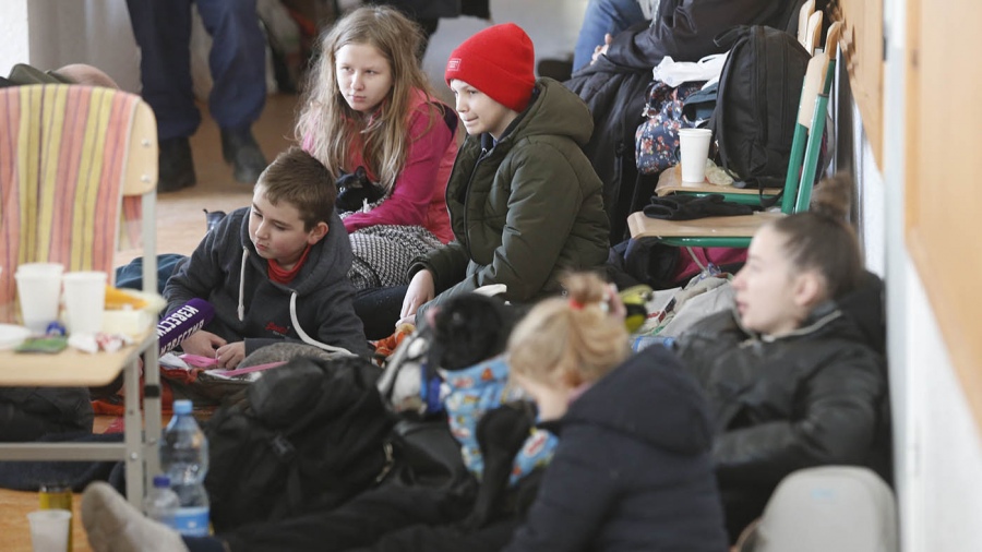 Evacuaron a 75.000 ciudadanos de Mariupol por corredores humanitarios Evacuaron a 75.000 ciudadanos de Mariupol por corredores humanitarios