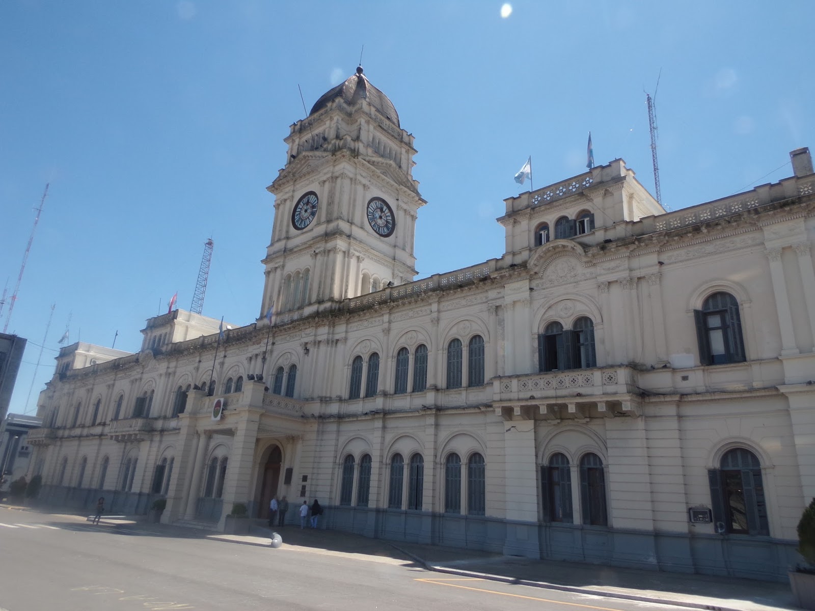 La pauta salarial de los trabajadores estatales será igual a la de los docentes