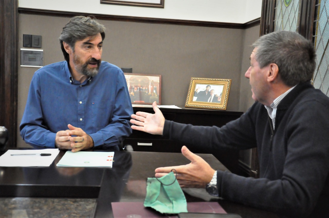 Giano y Ballay analizaron el proyecto que regulariza las situaciones laborales en la CAFESG Giano y Ballay analizaron el proyecto que regulariza las situaciones laborales en la CAFESG