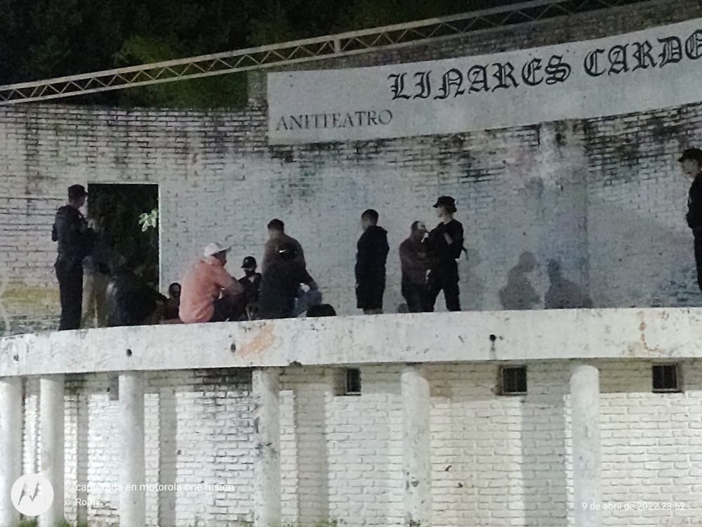 Anfiteatro “Linares Cardozo” detienen un grupo de masculinos con marihuana