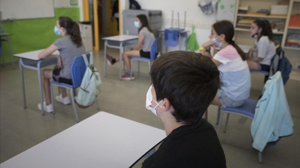 El CGE oficializó el uso opcional del barbijo en las escuelas de Entre Ríos El CGE oficializó el uso opcional del barbijo en las escuelas de Entre Ríos