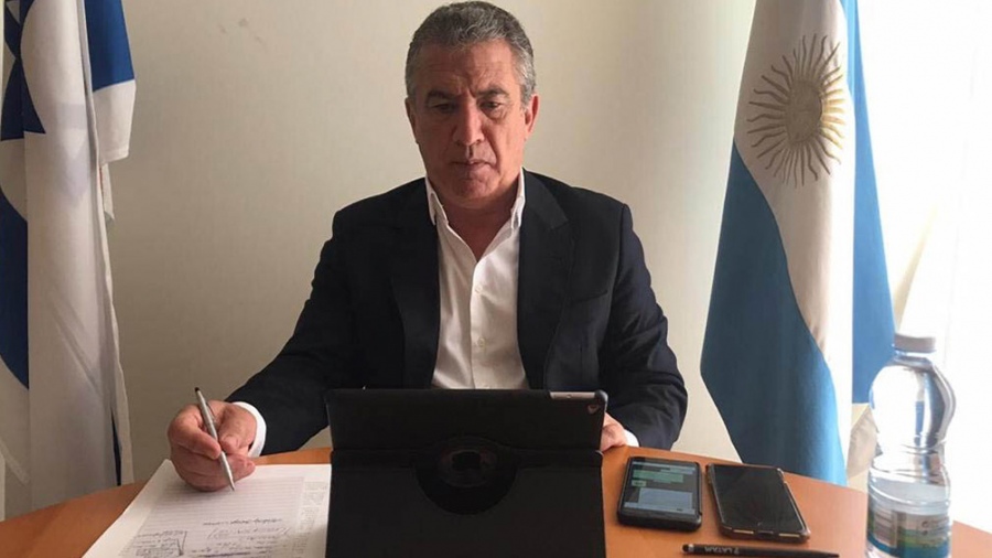 Después de ser condenado por corrupción, Urribarri renunció a su cargo