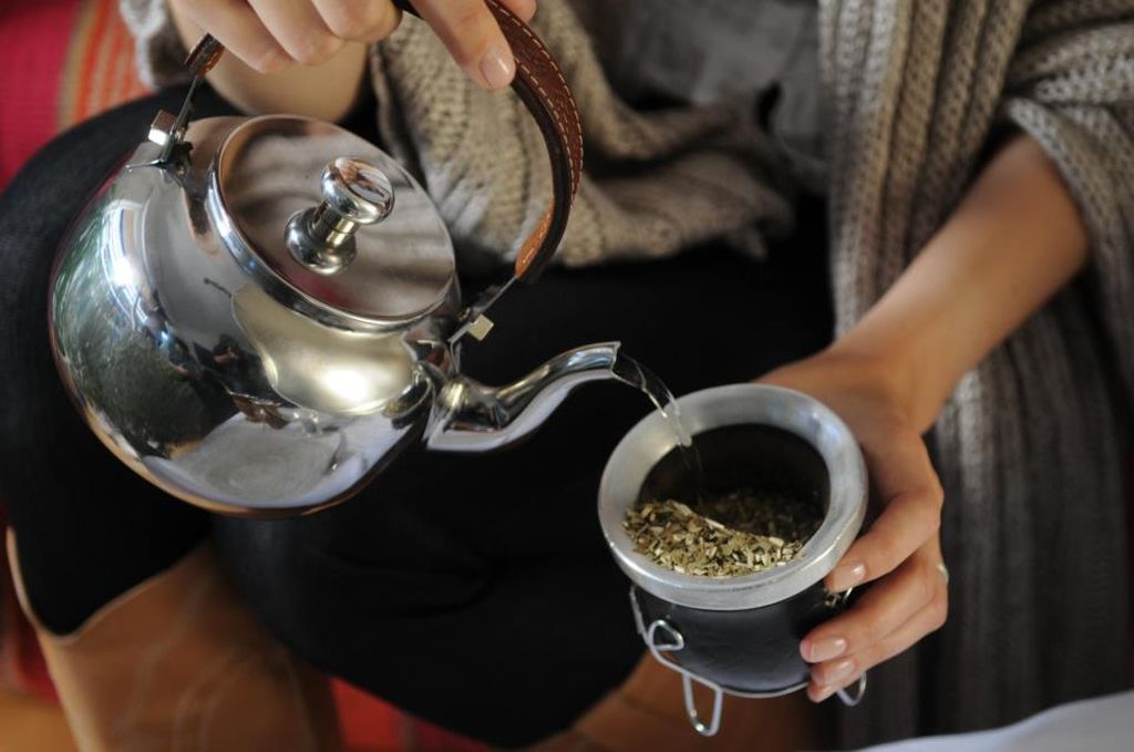 El Gobierno destinará casi 0 millones a la compra de yerba mate para la población en situación de vulnerabilidad
