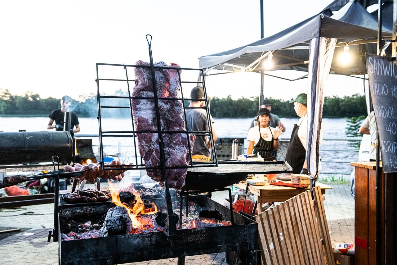 La Feria de Semana Santa invita a pasear, descubrir sabores y escuchar música en vivo La Feria de Semana Santa invita a pasear, descubrir sabores y escuchar música en vivo