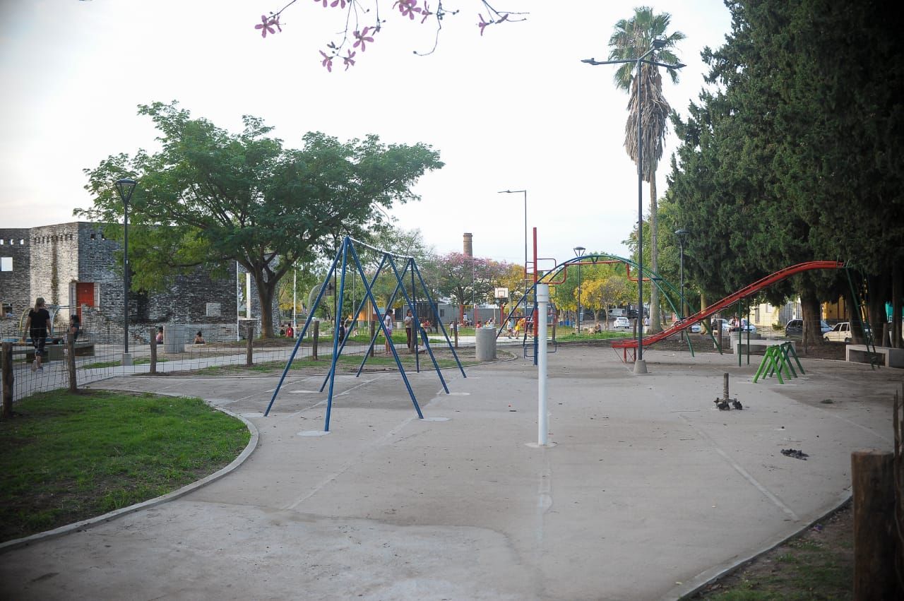 La Municipalidad recupera espacios públicos y calles en San Agustín