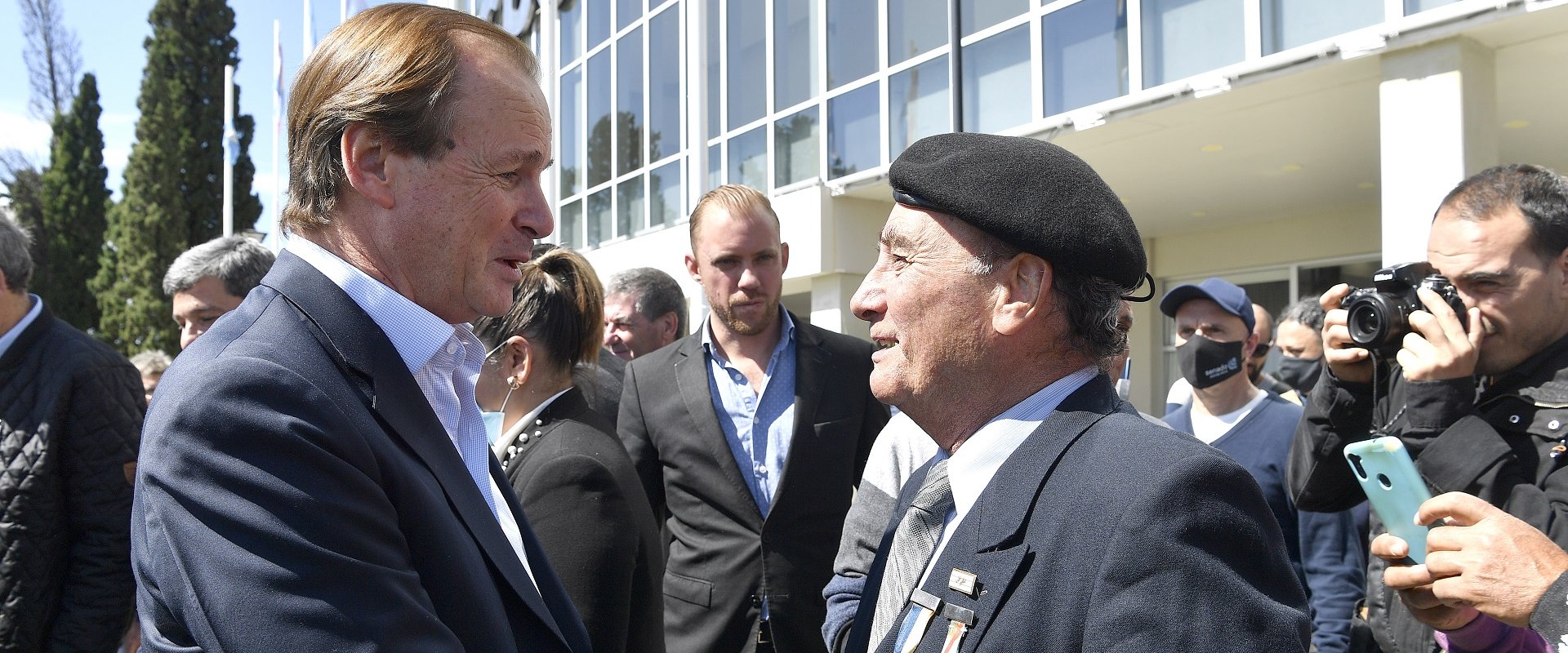“Reconocemos a nuestros excombatientes por defender los intereses de todos los argentinos”, dijo Bordet “Reconocemos a nuestros excombatientes por defender los intereses de todos los argentinos”, dijo Bordet