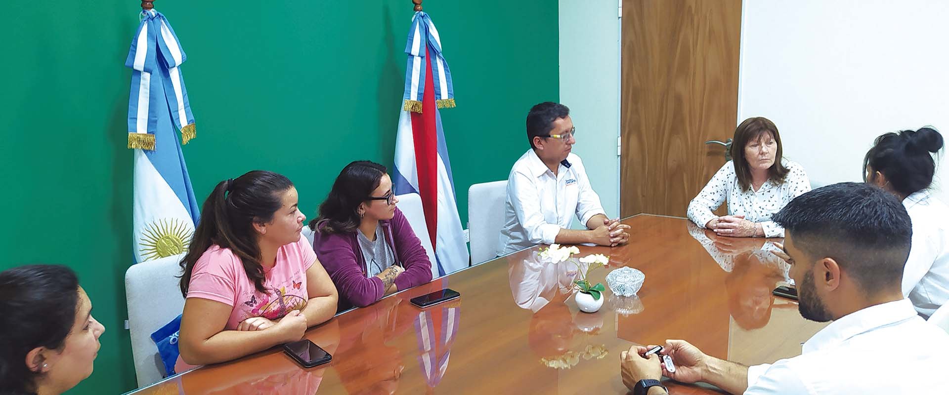 Continúa el trabajo territorial del Becario para dar inicio al programa de apoyo escolar